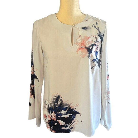 VINCE CAMUTO Blouse Long Sleeve Floral Size XS Multicolor Keyhole Neckline - Picture 2 of 16